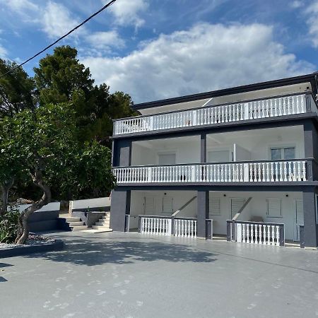 Apartmani Anita Starigrad Paklenica Exterior foto