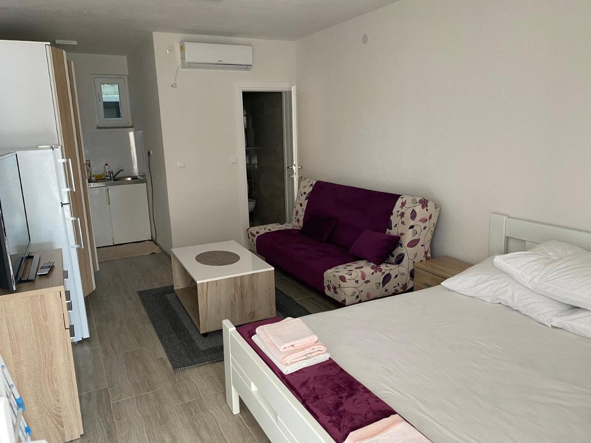 Apartmani Anita Starigrad Paklenica Exterior foto