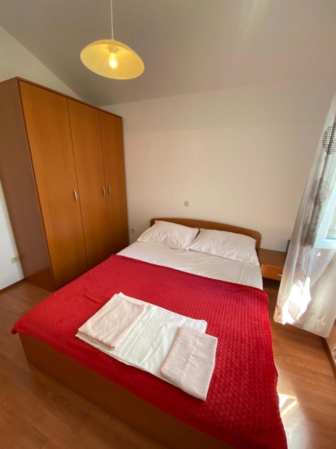 Apartmani Anita Starigrad Paklenica Exterior foto