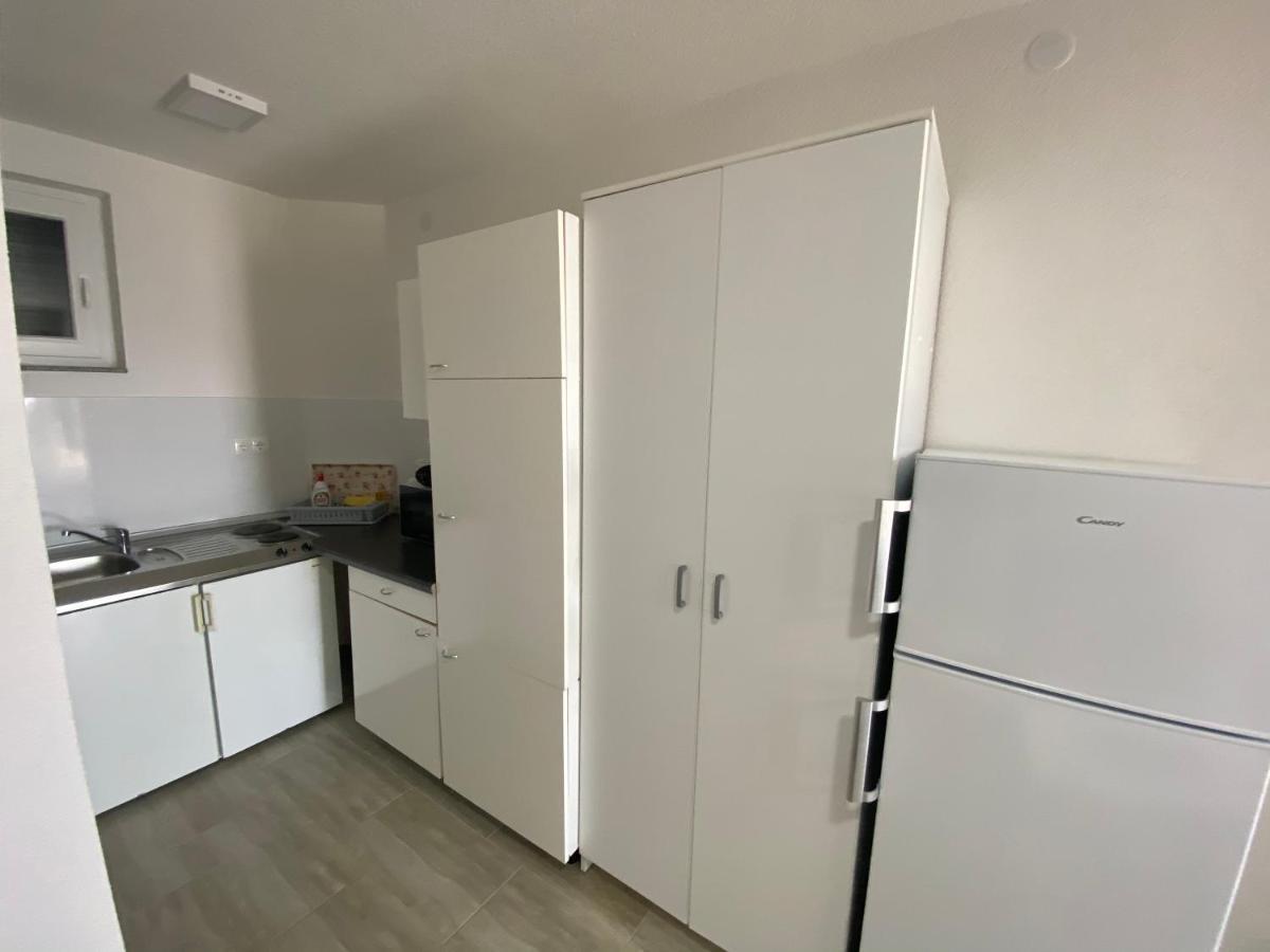 Apartmani Anita Starigrad Paklenica Exterior foto