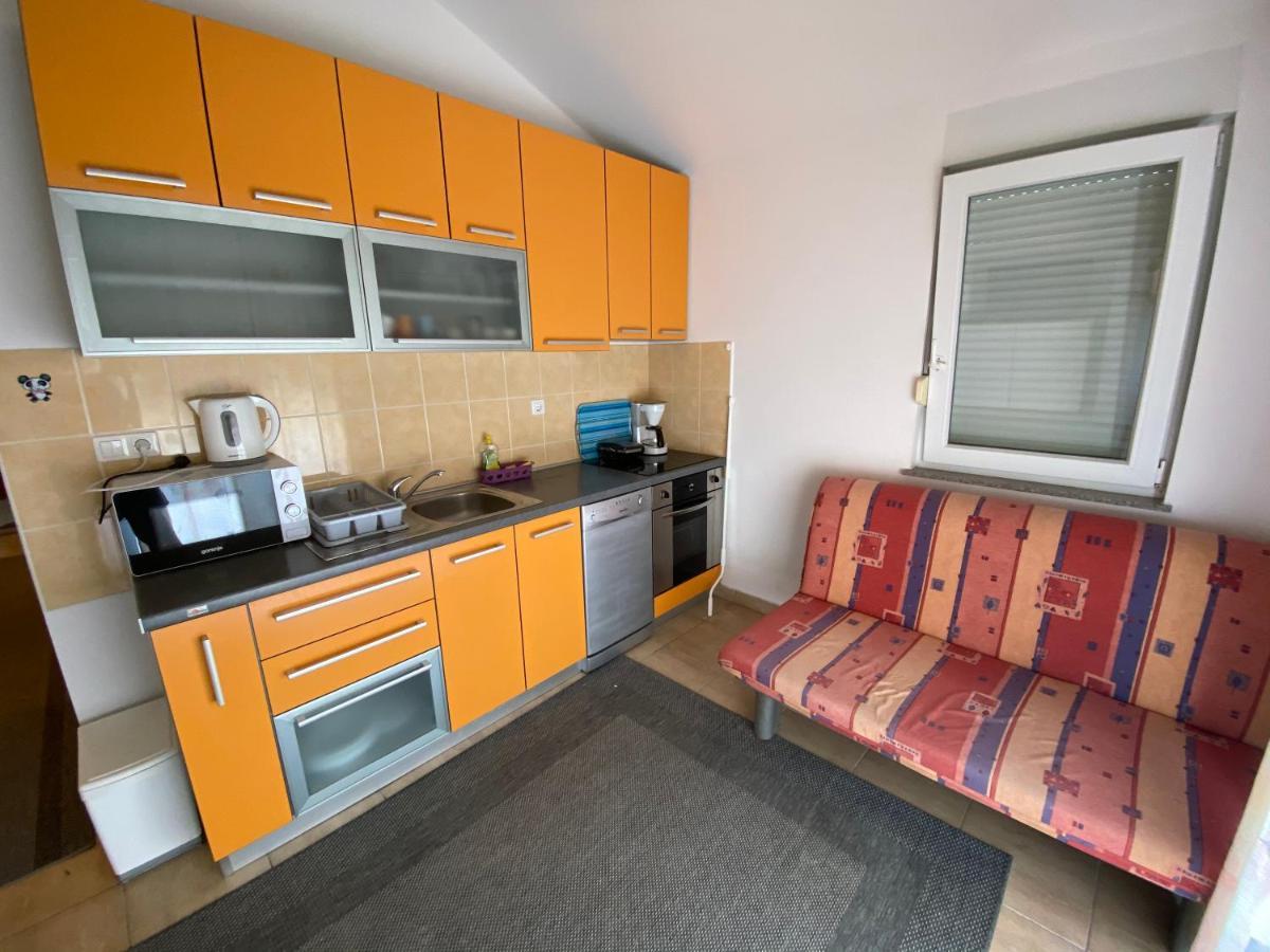 Apartmani Anita Starigrad Paklenica Exterior foto